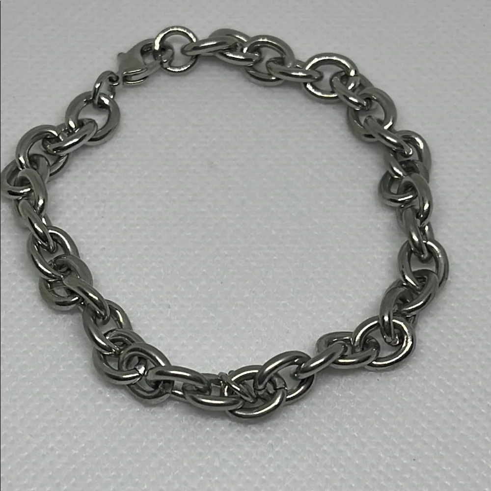 Vintage Stylish Silver tone link Chain Bracelet